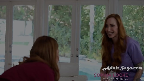 Masseuse Practices On Her MILF In Law To Overcome Nerves