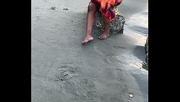 Milf Madrastra Le Gusta Follar en la Playa de cartagena